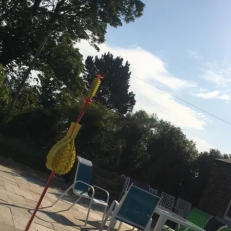 Maggie Janes Carlingford Omealth * O Meith