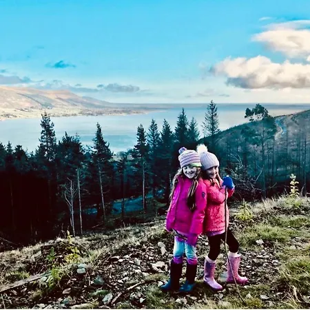 Maggie Janes Carlingford Omealth * O Meith