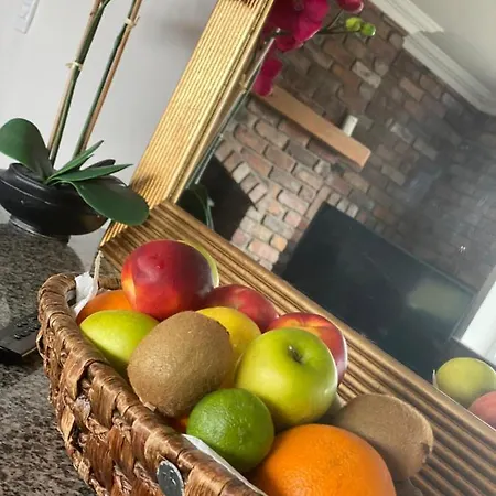 Maggie Janes Carlingford Omealth O Meith