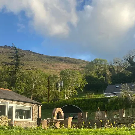 Maggie Janes Carlingford Omealth O Meith