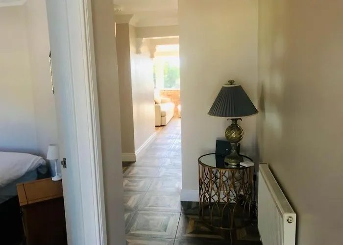 Maggie Janes Carlingford Omealth * O Meith