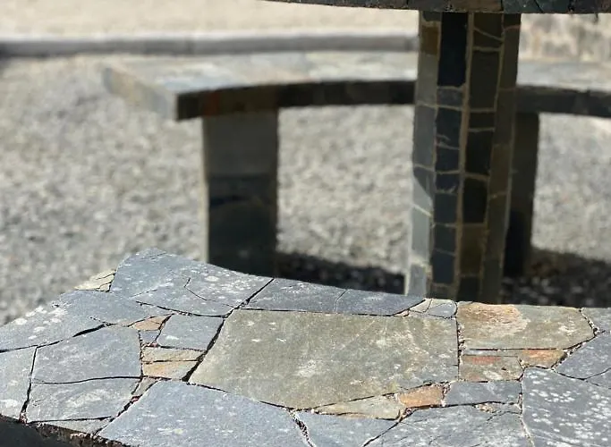 Maggie Janes Carlingford Omealth * O Meith