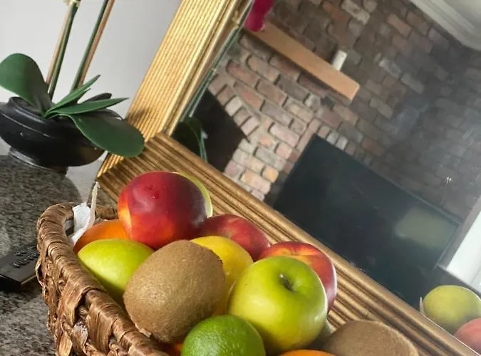 Maggie Janes Carlingford Omealth O Meith