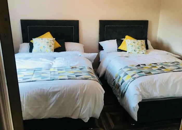 Maggie Janes Carlingford Omealth