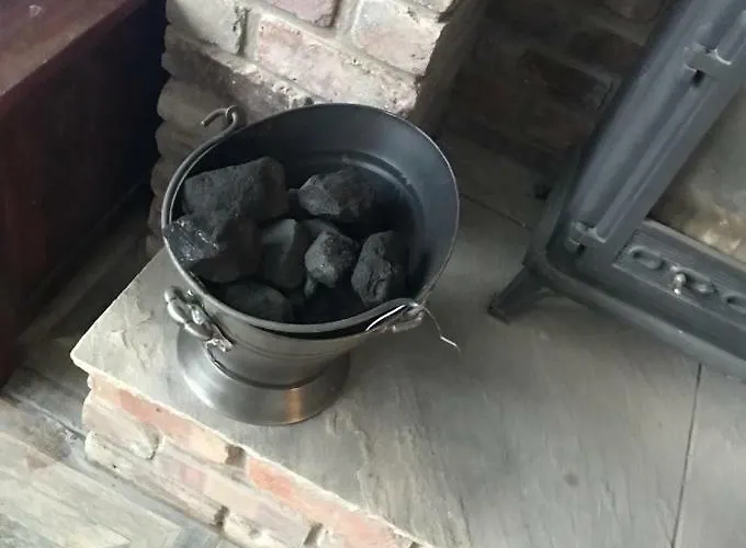 Maggie Janes Carlingford Omealth *